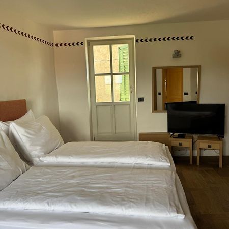 Smartnook Rooms And Apartment Екстериор снимка