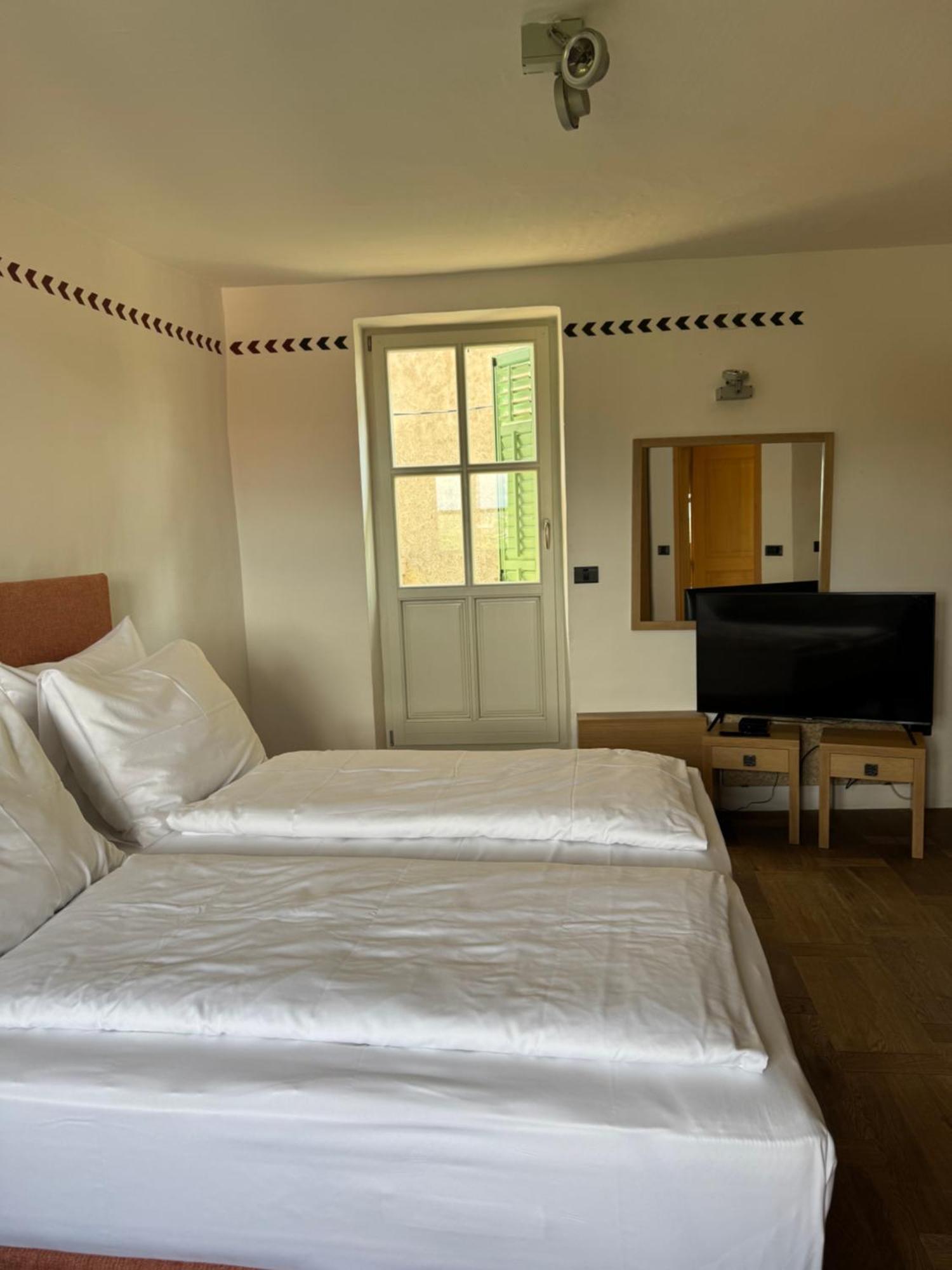 Smartnook Rooms And Apartment Екстериор снимка