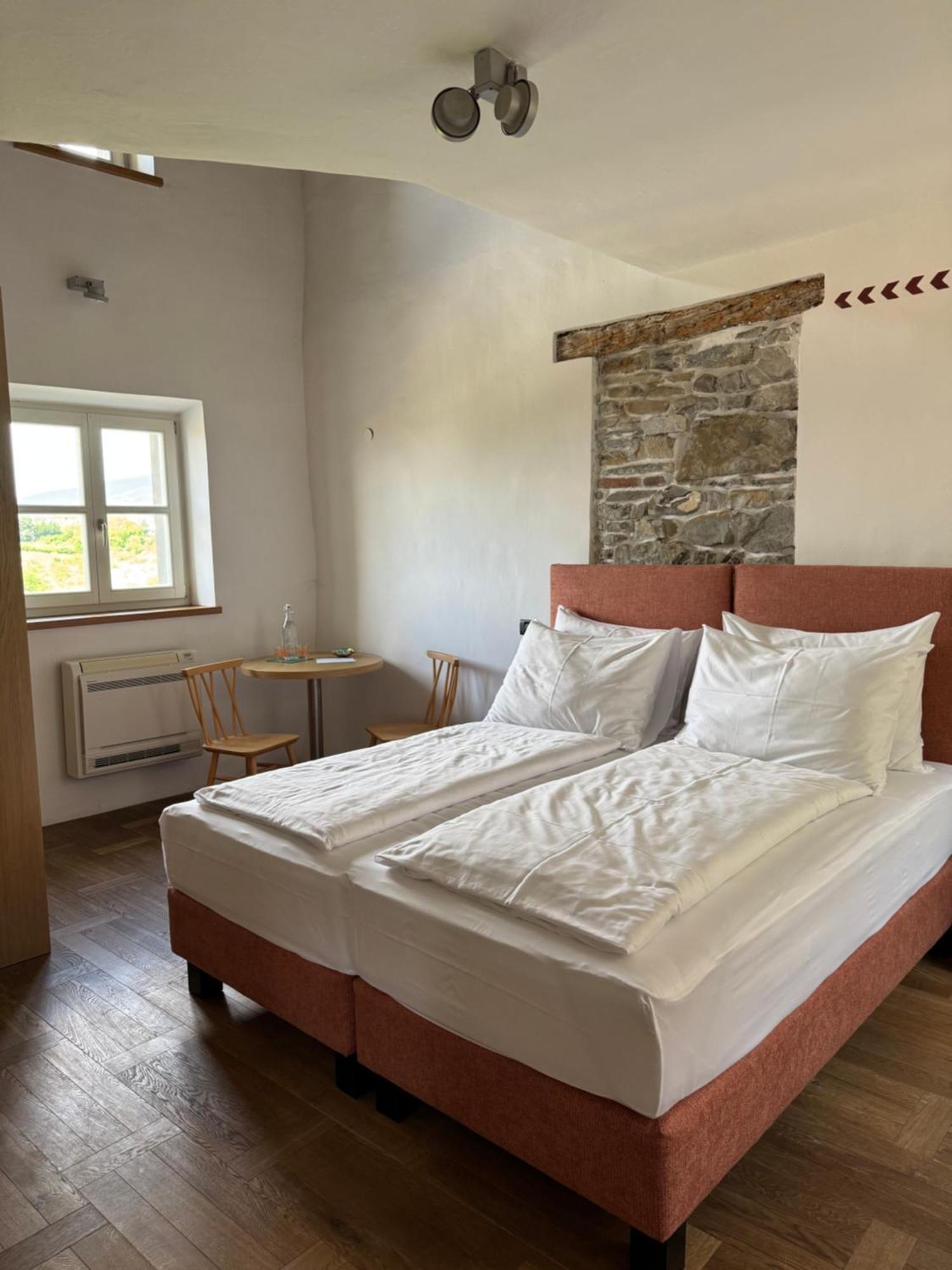 Smartnook Rooms And Apartment Екстериор снимка